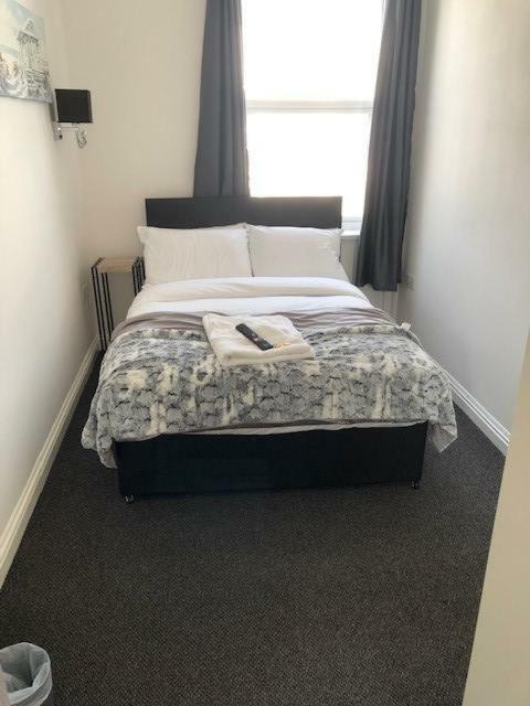 Ocean Holiday Apartments 普里茅斯 外观 照片