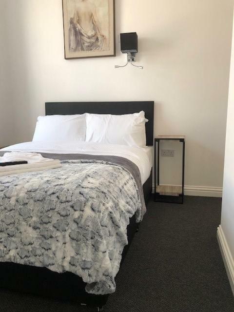 Ocean Holiday Apartments 普里茅斯 外观 照片