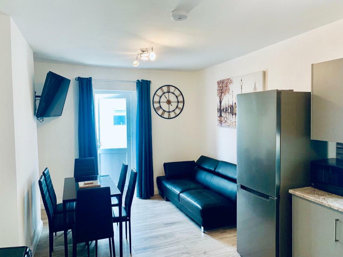Ocean Holiday Apartments 普里茅斯 外观 照片